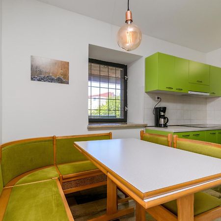 Apartments With A Parking Space Premantura, Medulin - 2228 Rom bilde